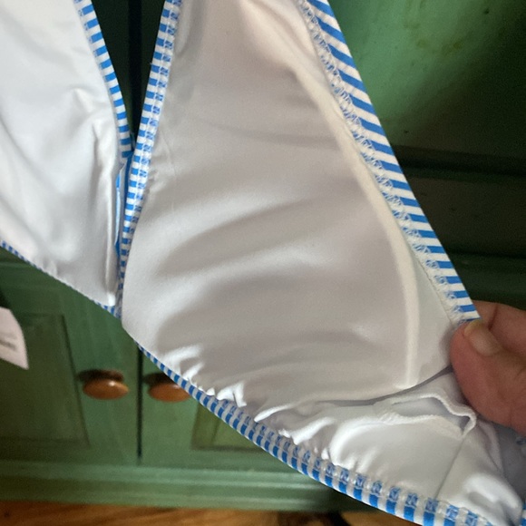 Southern Tide Daisee Seersucker Ruffle Bikini Top Boat Blue Size Small - Picture 5 of 7